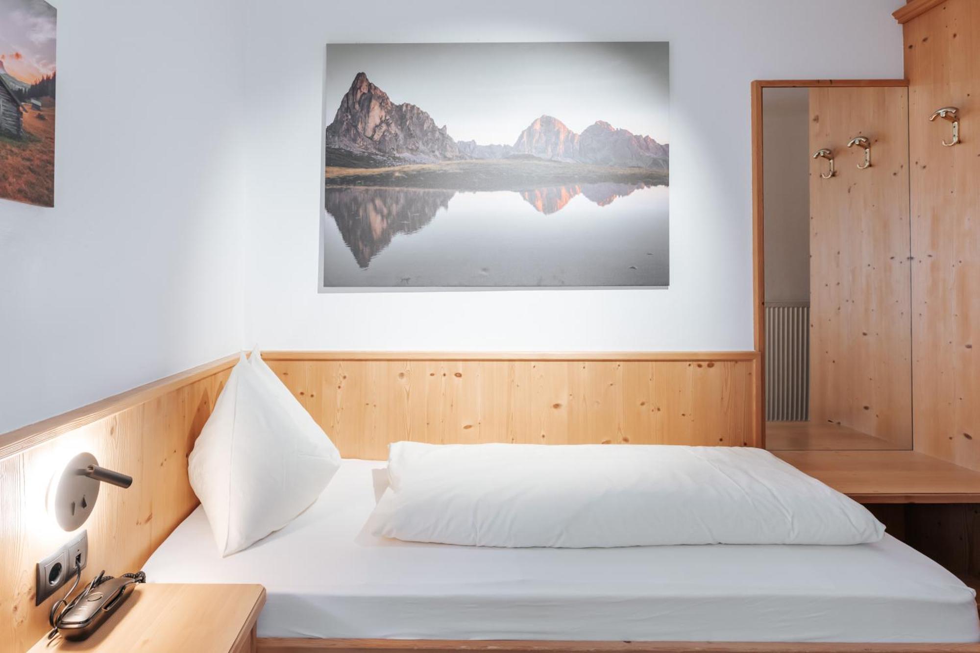Hotel Tannenhof Brunico Exterior photo